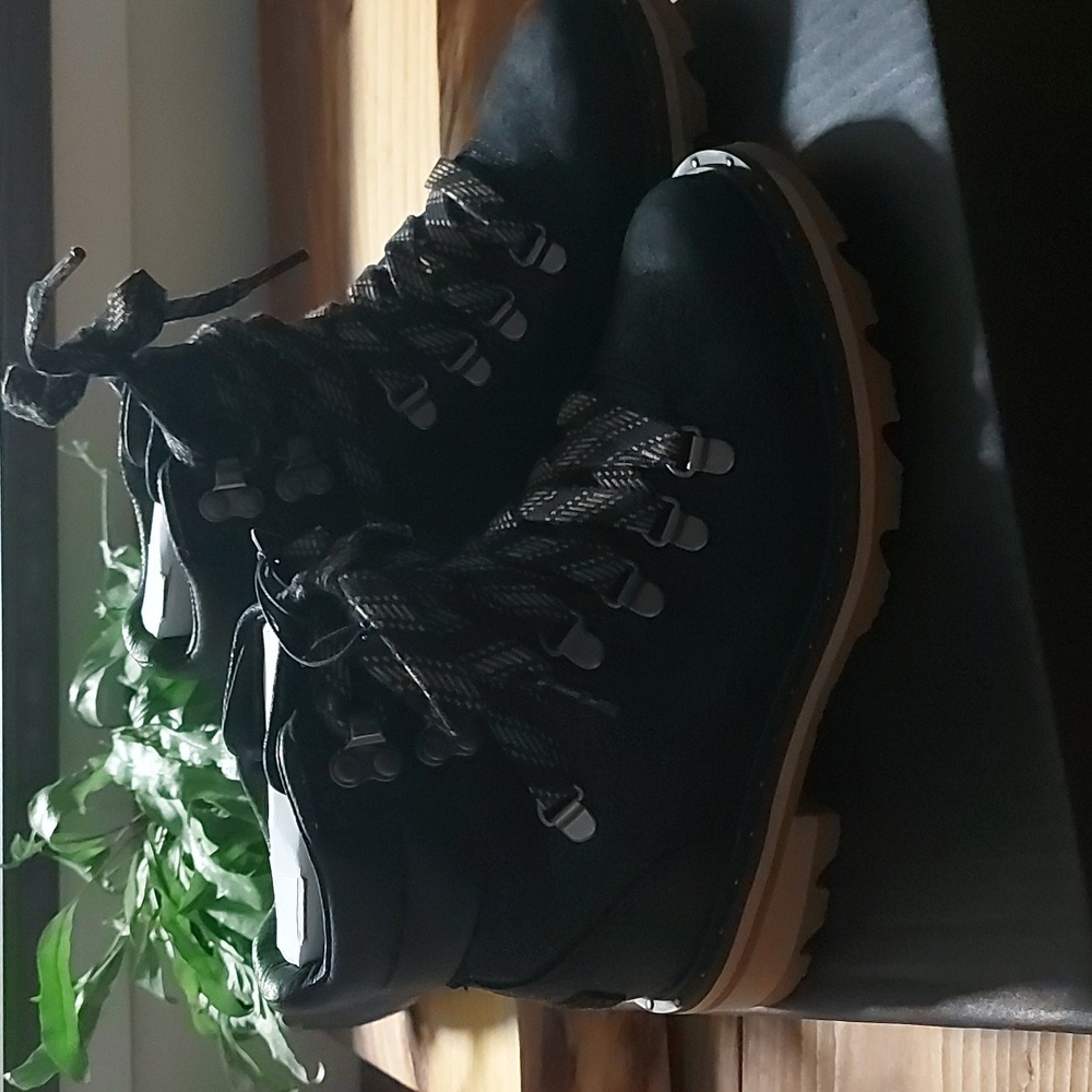 Sorel Lennox Hiker Bootie - Size 5
